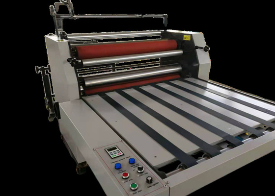 Αγορά Ημι αυτόματη Laminator ταινιών μηχανή τοποθέτησης σε στρώματα ταινιών μηχανών βασισμένη στο νερό online manufacture
